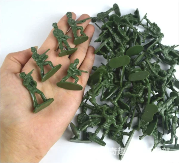 100pcs Toy Soldiers 12 Types